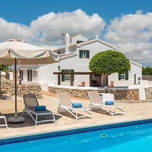 Llucasaldentet Holiday home
